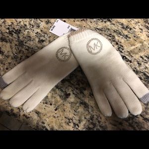 MK Gloves